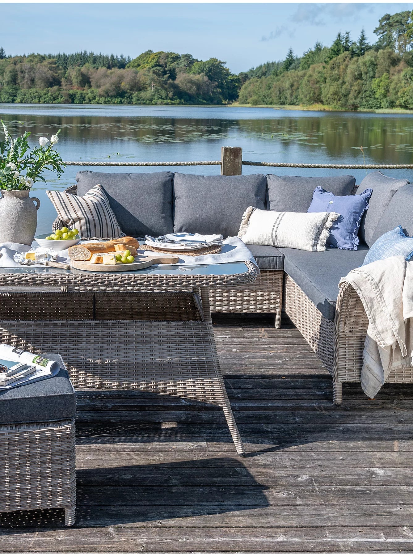 Shore Corner Sofa Dining Set